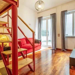  Apartamento One Bedroom With Terrace Near Duomo Italia
