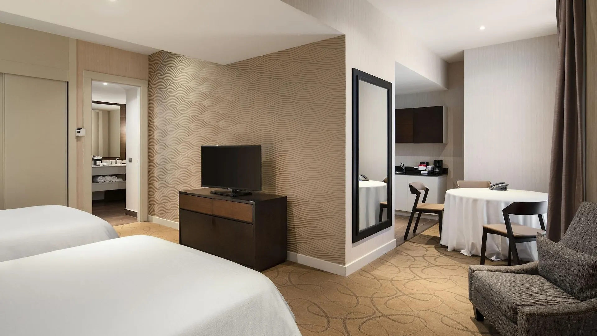 Embassy Suites By Hilton Saint-Domingue 4*,