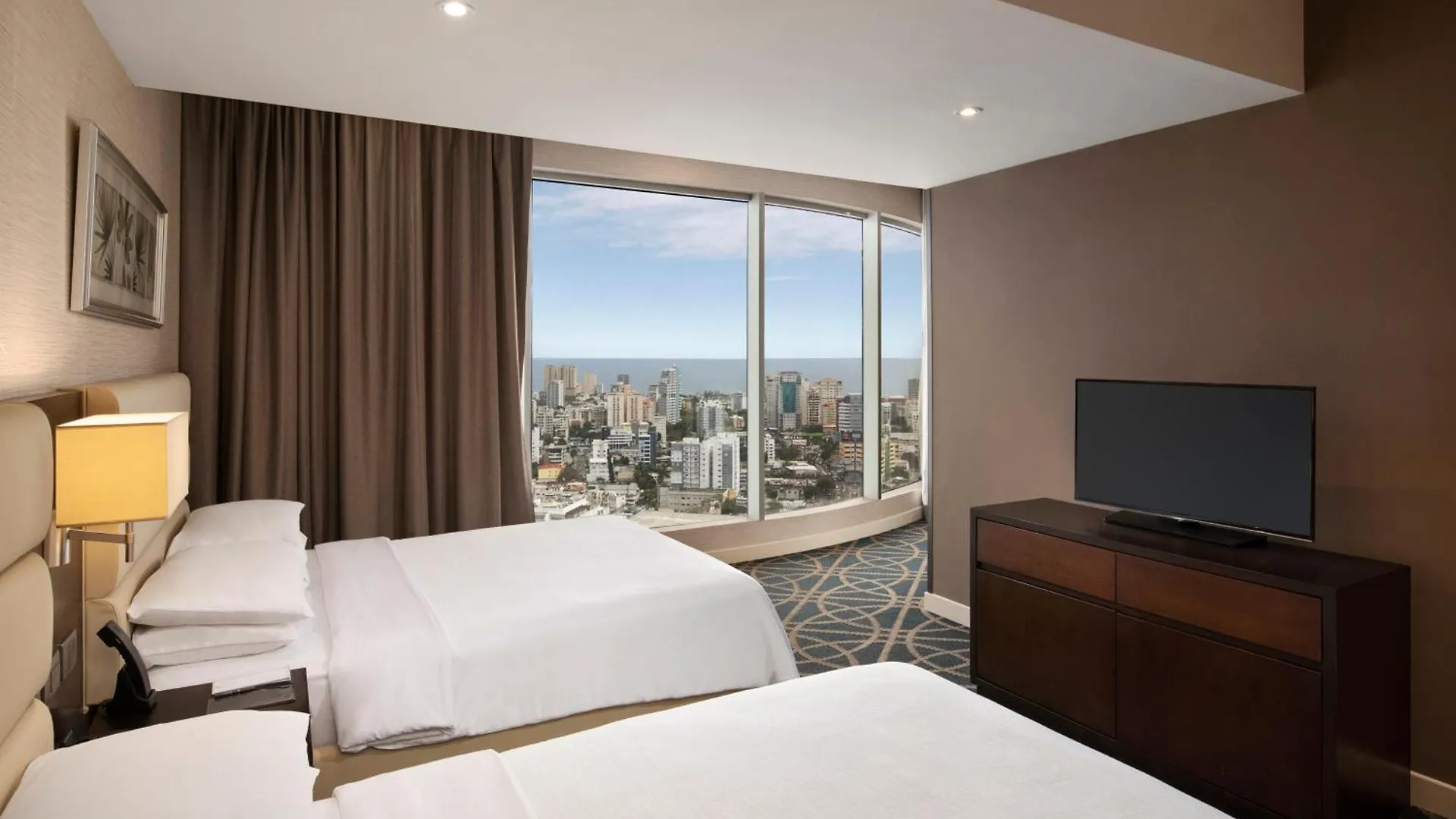 **** Hotel Embassy Suites By Hilton Santo Domingo Dominicaanse Republiek